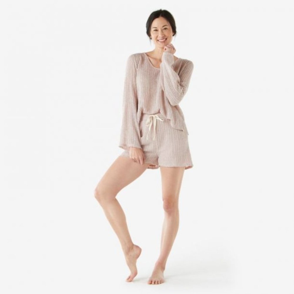 Paper Crane Alexandra Cozy Pullover and shorts set